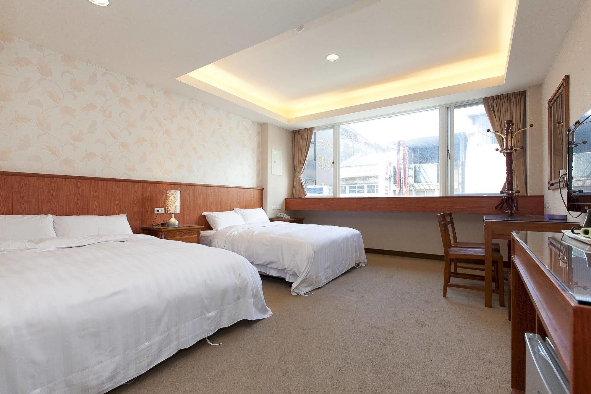 Mucha Boutique Hotel Yilan Exterior photo